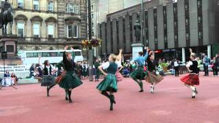 Scottish folk dance Strathspey amp Tulloch [upl. by Yblek]