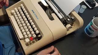 Olivetti Lettera 35 [upl. by Quiteris]