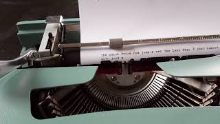 Olivetti Lettera 32  1966 [upl. by Sansone]