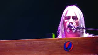 Jeff Chimenti singing with Dead and Company in Charlotte 11292017 quotThe Weightquot [upl. by Eahsel]