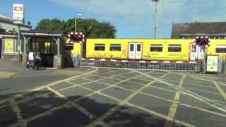 Birkdale Level Crossing [upl. by Chelsie]