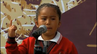 Increíble Niña Recita una poesía que nos hizo llorar [upl. by Onahpets]