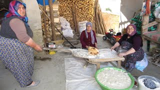 Köy ekmeği nasıl yapılır kıymalı pide yapımı how to make village bread [upl. by Athenian]