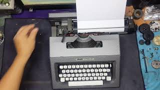 Máquina De Escribir Olivetti L25 Vinyl Gris Con Servicio [upl. by Aleb]